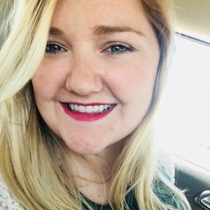 Meet your Posher, Christina